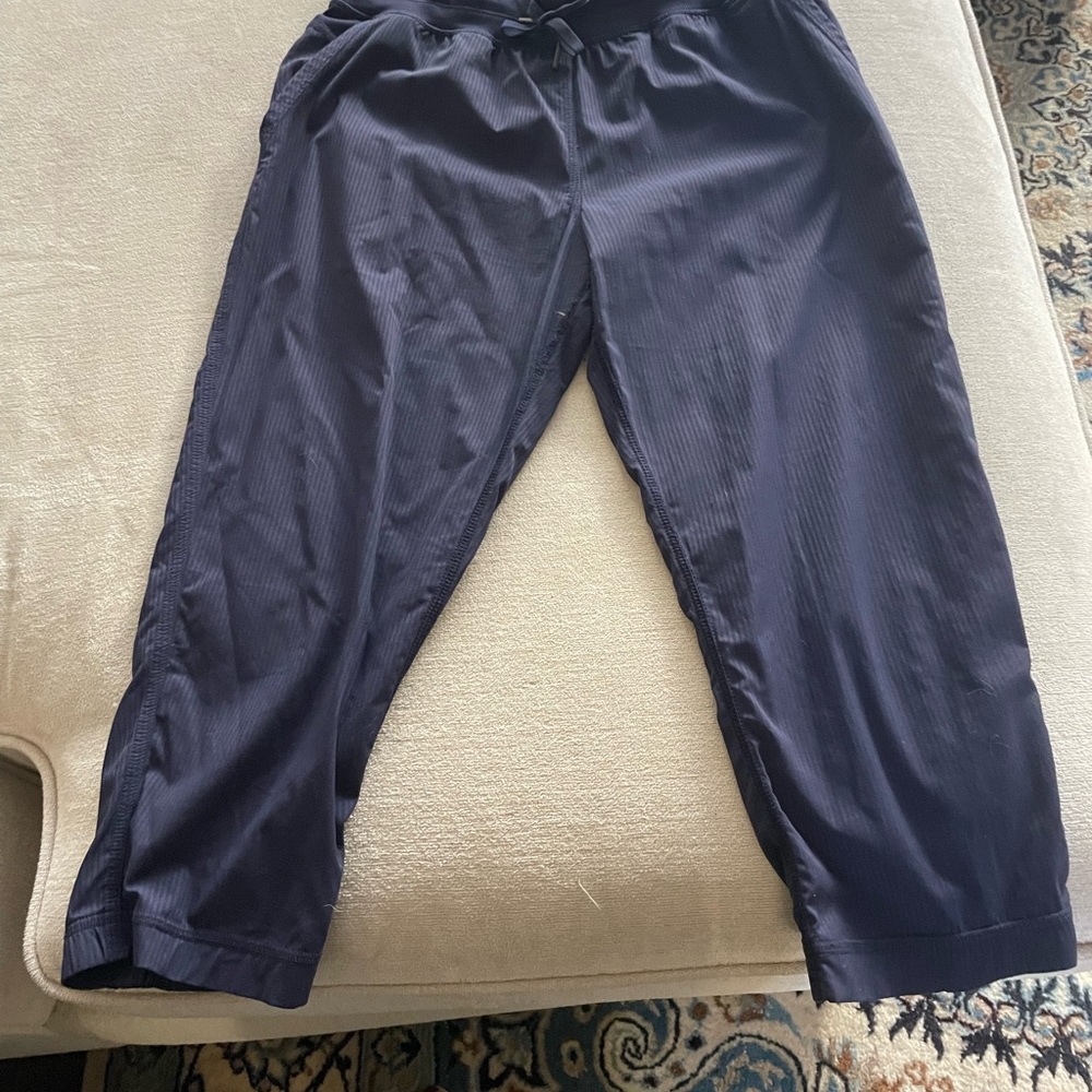 Lululemon Capri Pants